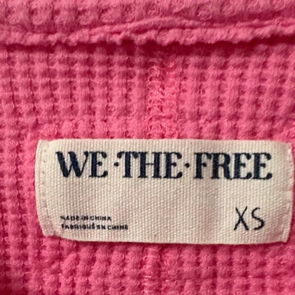 We The Free Mixed Up Cuff Textured Top - Picture 2 of 6